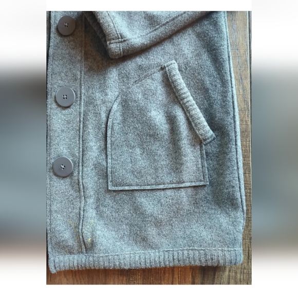 Jones New York Charcoal Gray Coat Size Large Wool & Nylon Blend Large Buttons. - Picture 7 of 12